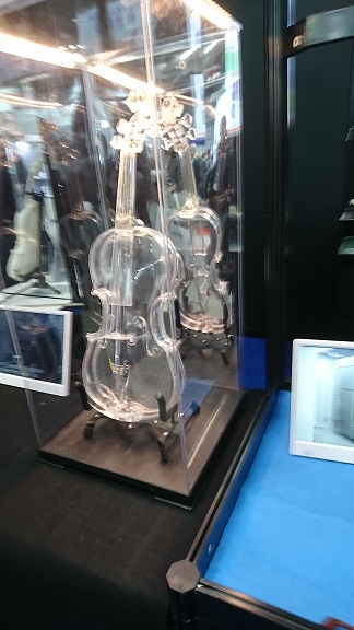 透明なヴァイオリン