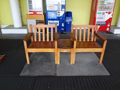 練習場のベンチ